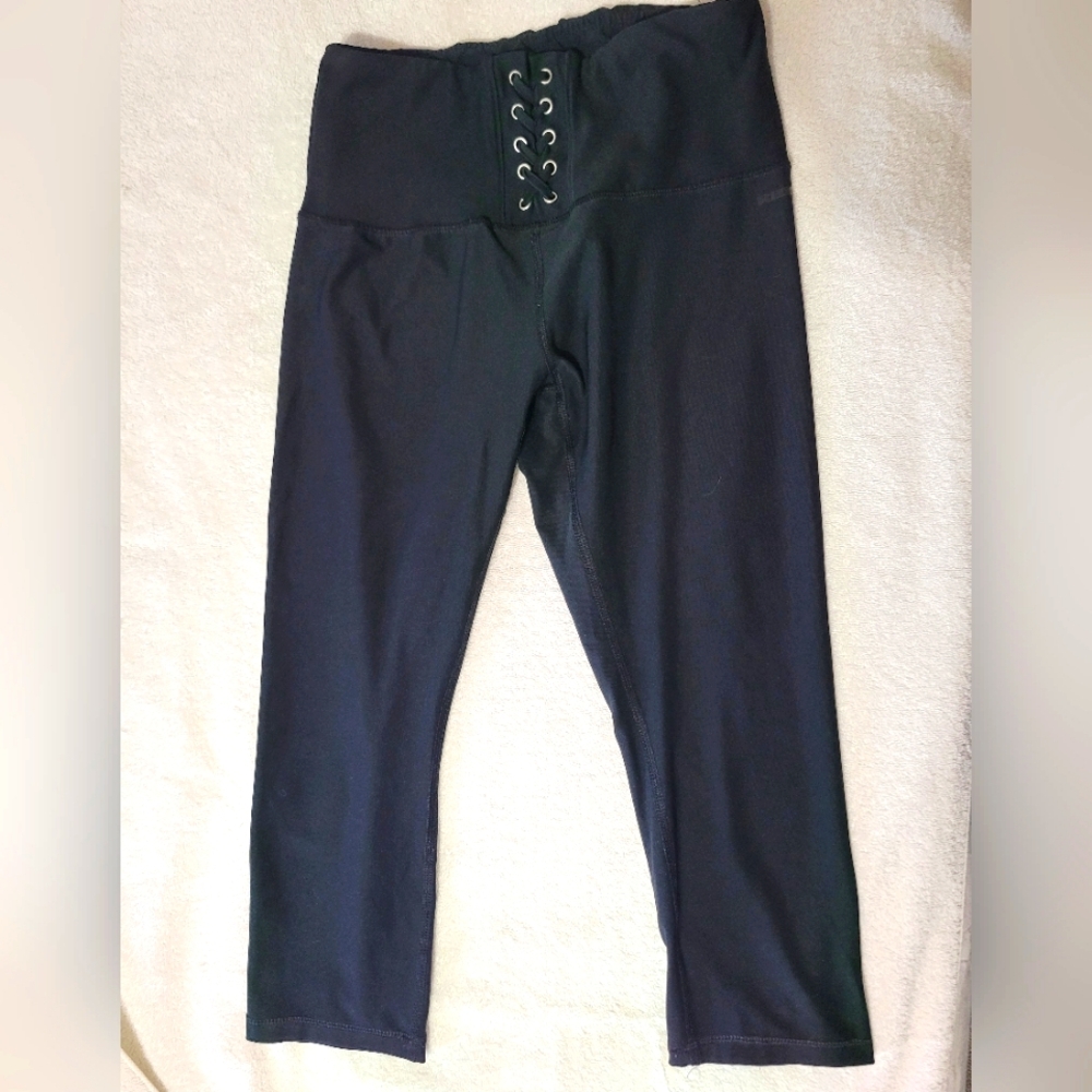 Black High-Waisted Leggings with Lace-Up Detail